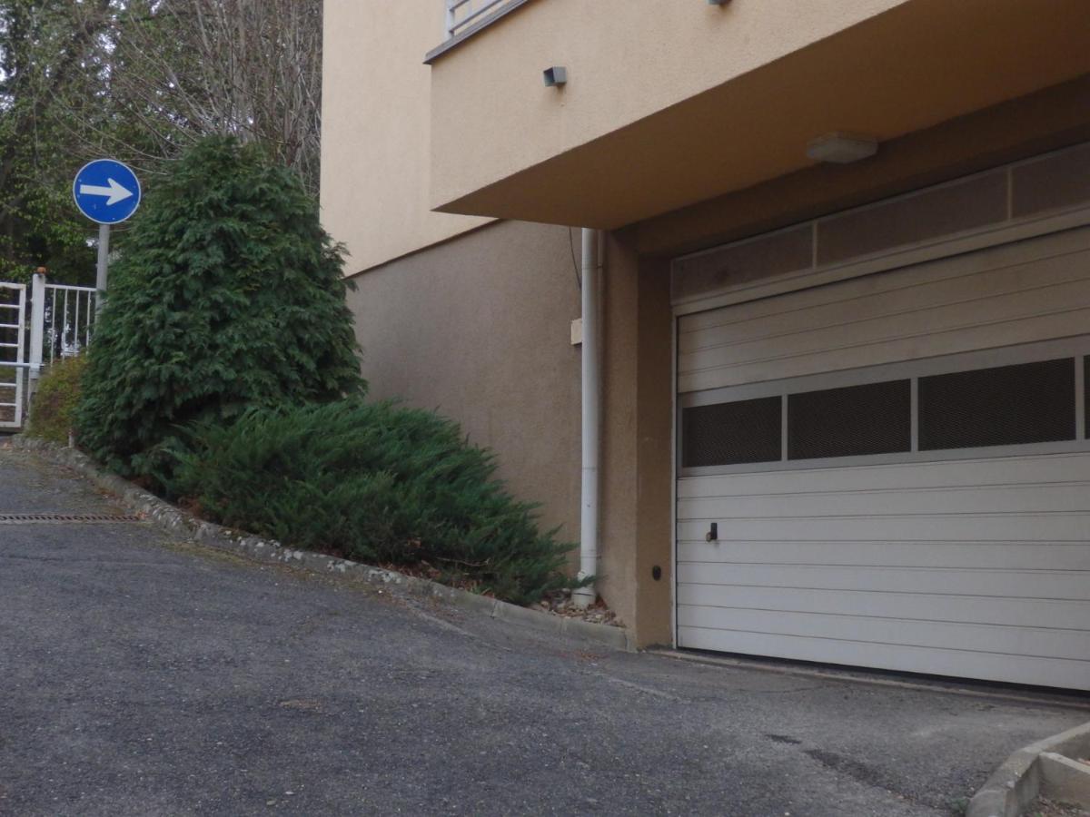 Zoe Apartman Heviz Bagian luar foto